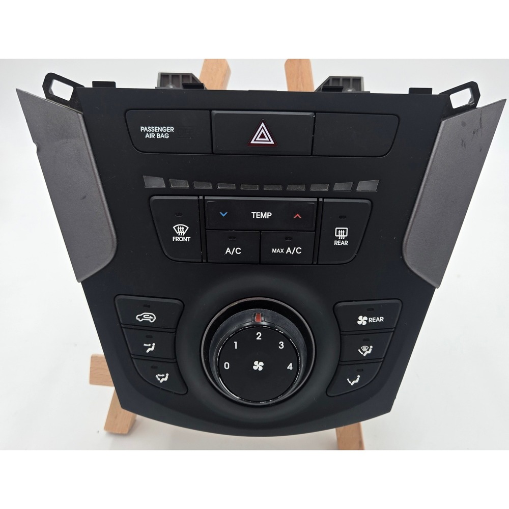 13-16 Hyundai Santa Fe Manual Climate Control Panel Dash Bezel OE 97250-B8040-4X